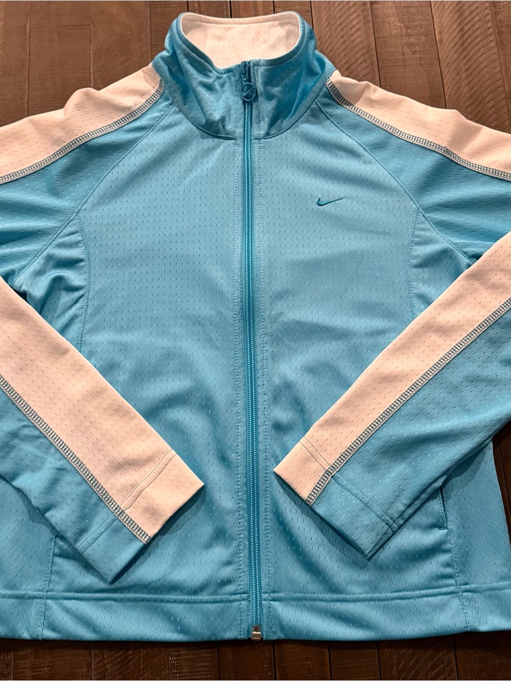 ✔️Rare Nike Dri-FIT Women’s Full Zip Track Jacket – Light Blue/White